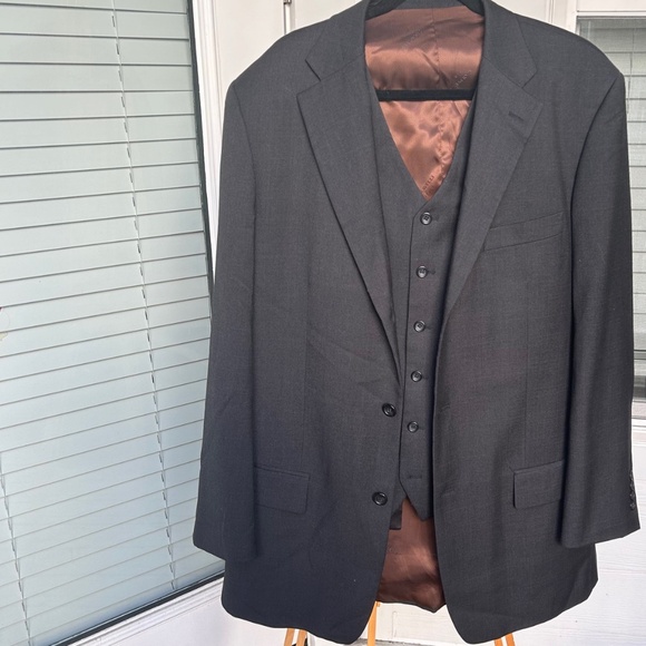 Caravelli 3 Button Blazer w/ Matching Vest - Picture 1 of 5
